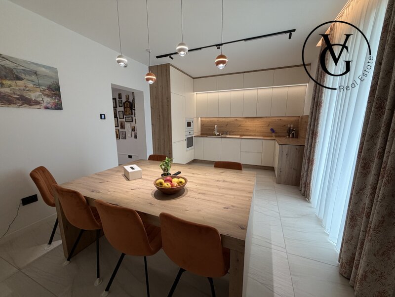 Pipera, Matei Millo, vila smart 5 camere, pompe de caldura, panouri solare
