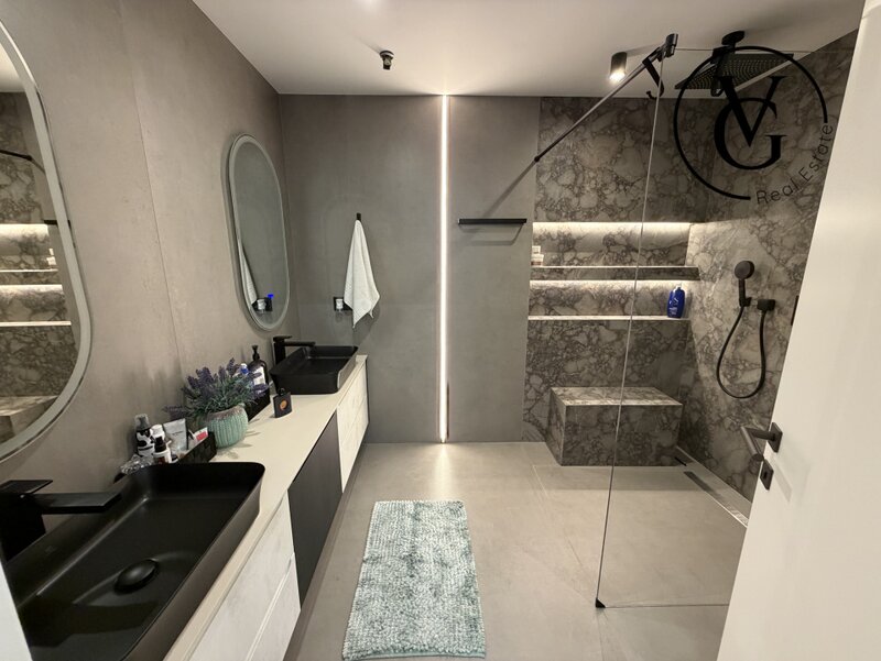 Pipera, Matei Millo, vila smart 5 camere, pompe de caldura, panouri solare